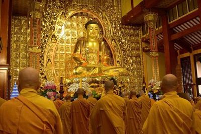 Chư Tăng TP.HCM thực hiện Bố-tát, tụng giới chung kỳ đầu tiên mùa An cư kiết hạ tại Việt Nam Quốc Tự