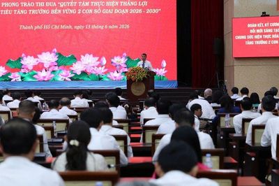 Theo dòng thời sự: Mục tiêu tăng trưởng '2 con số' là phép thử bản lĩnh và năng lực thích ứng