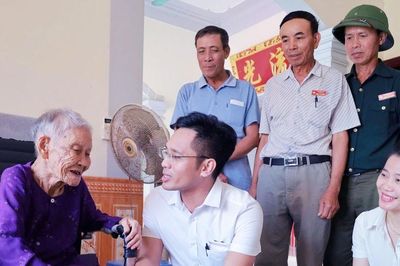 Một năm vận hành chính quyền địa phương 2 cấp tại Hải Phòng Bài cuối: Xây dựng đội ngũ cán bộ đủ sức đảm đương nhiệm vụ mới