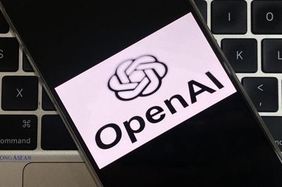 OpenAI nộp hồ sơ IPO, Google hỗ trợ dịch thời gian thực bằng tiếng Việt