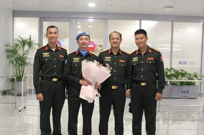 Sĩ quan Công an đầu tiên tại Trụ sở Liên hợp quốc kết thúc nhiệm kỳ về nước