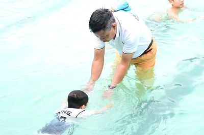 Công an Hải Phòng dạy bơi miễn phí cho trẻ em có hoàn cảnh khó khăn