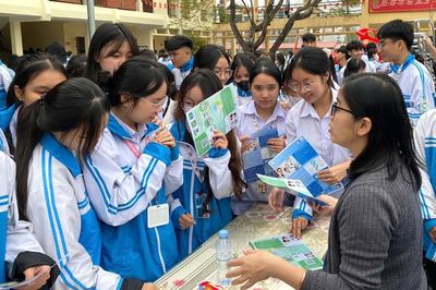 Xét tuyển đại học 2026: Câu hỏi 'Steve Jobs Việt Nam' thay đổi cách chọn ngành, chọn nghề