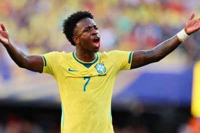 Neymar ngồi khán đài, Vinicius giúp Brazil hòa Morocco 1-1