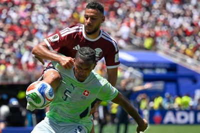 Công nghệ đỉnh cao của World Cup 2026 gặp sự cố, VAR bị nghi ngờ