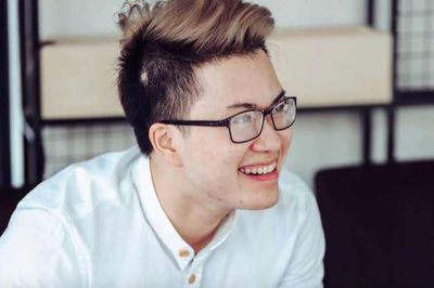 Cuộc sống hiện tại của chủ nhân bản hit 'Ông bà anh' sau 10 năm vào showbiz