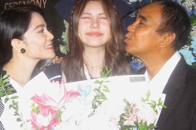 Con gái út Quyền Linh gây chú ý trong ngày đặc biệt