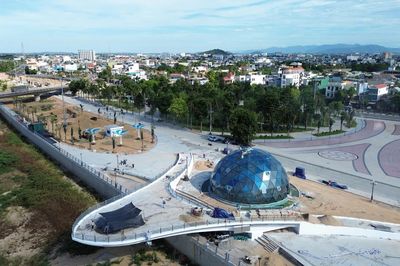 Cận cảnh công trình biểu tượng 380 tỉ đồng 'thay áo' bờ Nam sông Trà Khúc