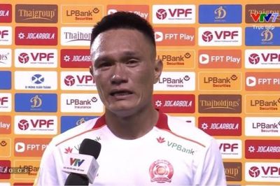 Nước mắt hạnh phúc của cựu tuyển thủ Việt Nam từng nhúng chàm