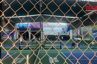 Cận cảnh loạt đất thể thao biến tướng thành sân pickleball ở Hà Nội