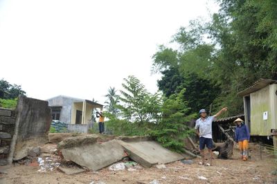 Xóm Khê Nam thấp thỏm trước 'hàm ếch' sạt lở bên sông Trà Khúc