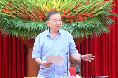 Chuyển mạnh từ 'quản lý giáo dục' sang 'quản trị phát triển giáo dục'