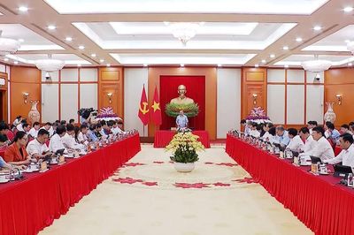 Chuyển mạnh từ tư duy 'quản lý giáo dục' sang 'quản trị phát triển giáo dục'
