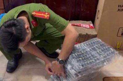 Khởi tố 5 đối tượng mua bán hơn 1.780 đầu thuốc lá điện tử chứa ma túy etomidate