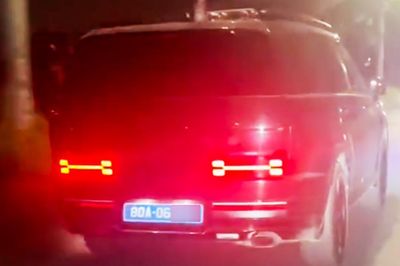 Điều tra vụ tài xế ô tô biển xanh lái xe rời hiện trường sau tai nạn ở Hà Nội