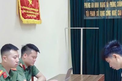 Công an làm việc với chủ kênh TikTok 'Khuê Ơi Dậy Đi' Phan Trung Khuê