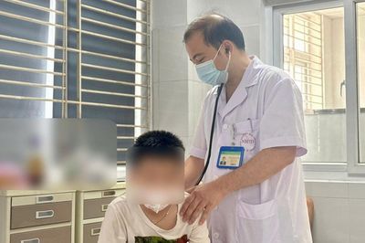 Ho kéo dài nhiều năm, bé trai 10 tuổi phát hiện mắc hen phế quản nặng