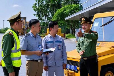 Giữ chắc 'lá chắn' an ninh hàng không