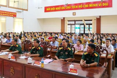 Khai giảng lớp bồi dưỡng kiến thức quốc phòng và an ninh đối tượng 3