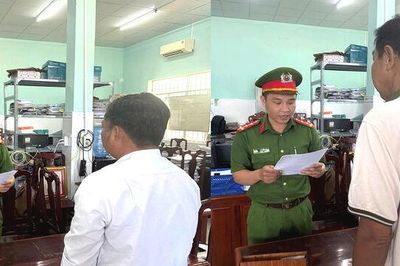 Khởi tố nguyên Hiệu trưởng và Kế toán Trường Tiểu học và Trung học cơ sở Thạnh Đông về hành vi tham ô tài sản