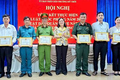 Phường Mỹ Thới tổng kết thực hiện các luật về quốc phòng, an ninh