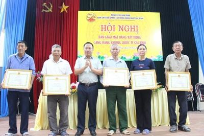 Thôn Thủ Pháp bàn giao mặt bằng xây dựng Cảng hàng không quốc tế Gia Bình