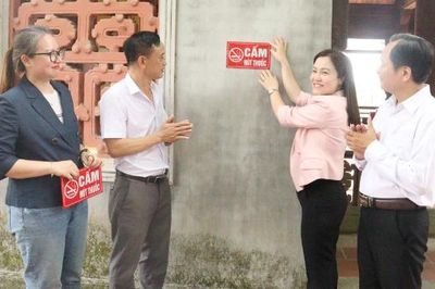 Xây dựng môi trường không thuốc lá tại di tích
