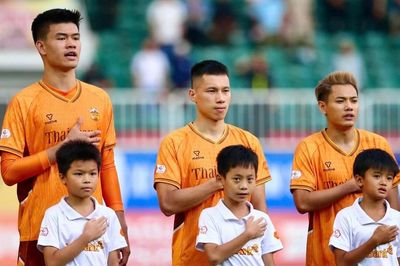 Quang Kiệt, Trung Kiên lên tuyển quốc gia chuẩn bị cho ASEAN Cup 2026