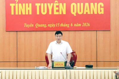 Phó Chủ tịch UBND tỉnh Hoàng Gia Long làm việc với Ban Quản lý dự án Đầu tư xây dựng công trình tỉnh