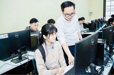 Thích ứng với siết chặt bản quyền