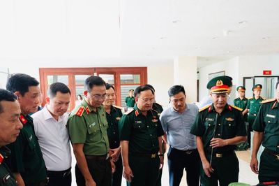 Đoàn khảo sát của Ủy ban Quốc phòng, An ninh và Đối ngoại làm việc với Binh chủng Hóa học, Bộ Quốc phòng