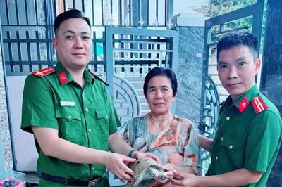 Khánh Hòa: Giao nộp nhiều cá thể động vật hoang dã thuộc nhóm cực kỳ nguy cấp