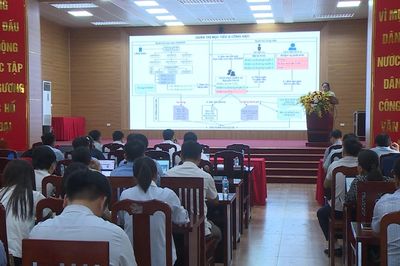 Xã Ứng Hòa đánh giá cán bộ gắn với đo lường hiệu suất công việc