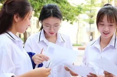 Lần đầu tiên Bộ GD&ĐT chấm thi môn Ngữ văn bằng công cụ 'Rubric'