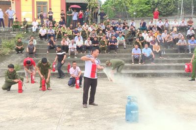 Nâng cao chiến thuật PCCC và CNCH cho lực lượng cơ sở