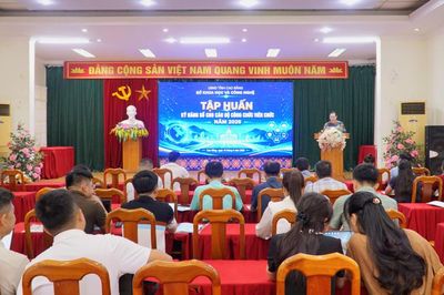 Tập huấn kỹ năng số cán bộ, công chức, viên chức