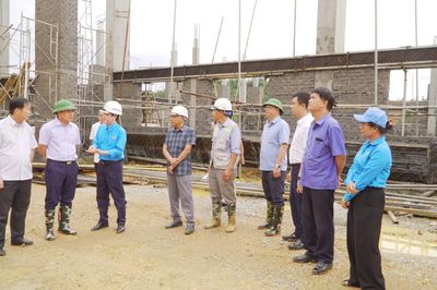 Chủ nhiệm Ủy ban Kiểm tra Tỉnh ủy Đỗ Văn Thắng kiểm tra dự án Trường Phổ thông nội trú Tiểu học và THCS Trà Lĩnh