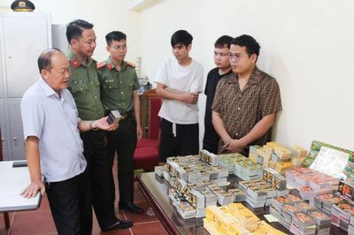 Thuê chung cư cao cấp làm 'đại bản doanh' livestream trúng thưởng lừa đảo, đối tượng cầm đầu Hoàng Văn Duẩn và Hoàng Văn Duy bị bắt
