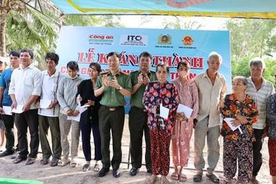 Một tờ báo, một phong cách