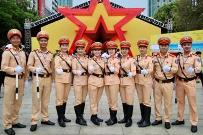 'Tổ quốc bình yên' - bản hùng ca về những chiến sĩ trên mặt trận thầm lặng