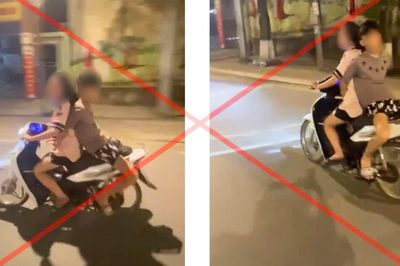 Ngồi ngược trên xe máy để 'sống ảo', thiếu niên và chủ xe bị phạt 15 triệu đồng