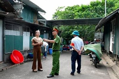 Xã Hoài Đức: Giải tỏa vi phạm hành lang giao thông trên các tuyến đường huyết mạch
