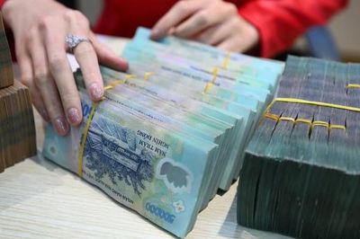 Bảo đảm nguồn lực để điều chỉnh lương công chức, viên chức và lương hưu trong năm 2027