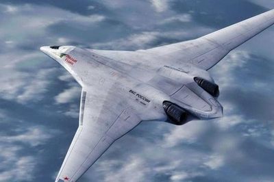 Nga âm thầm phát triển đối thủ đáng gờm của 'sát thủ' tàng hình B-21 Raider Mỹ