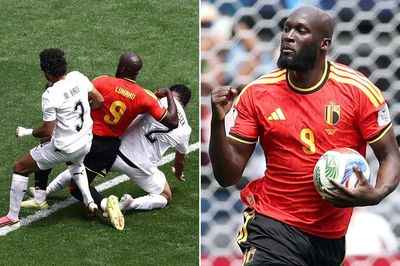 Lukaku 'giải cứu' tuyển Bỉ chỉ vài giây sau khi vào sân