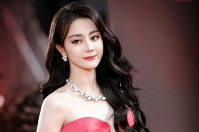 Mỹ nhân Tân Cương gây sốt