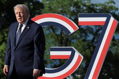 Ông Trump bước vào 'buổi họp gia đình gượng gạo' của G7