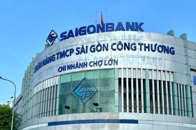 Ngân hàng thương mại đầu tiên của TP.HCM