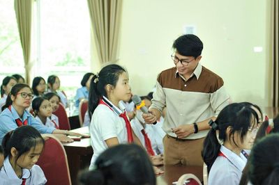 Cho con đôi chân, đừng trải sẵn con đường