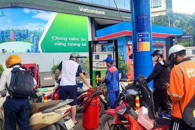 Nửa tháng bán xăng E10 trên toàn quốc, những diễn biến mới nhất